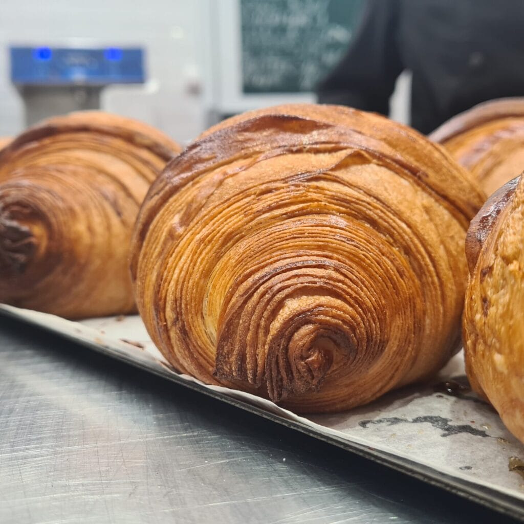 Kurz croissatů - máslové croissanty s křupavou kůrkou a voštinovou střídkou